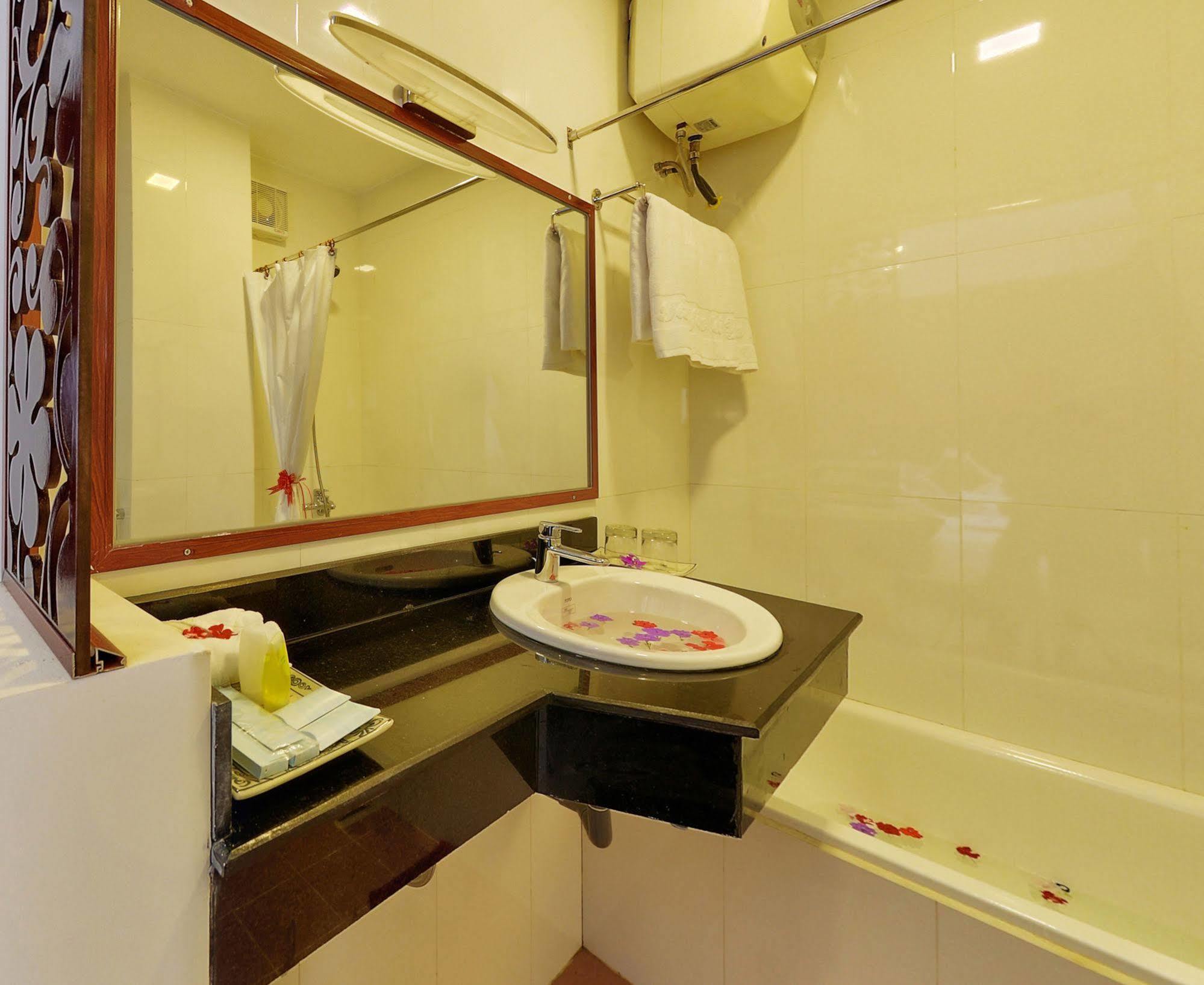 הוי אן Hai Yen Hotel מראה חיצוני תמונה